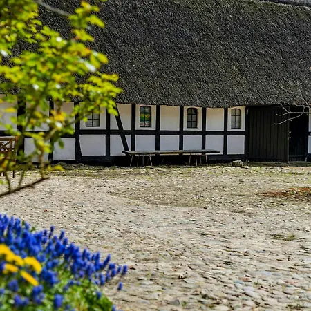 度假居 Half-timbered Farm With Sea View At Kalovig Rodskov